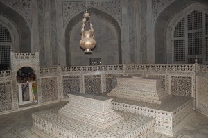 false tombs of Shah Jahan and Mumtaz Mahal