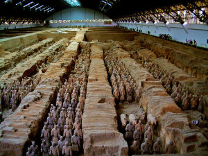 Terracotta army soldiers lined up