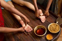 Ayurveda massage, essential oils comfort a dying person 
