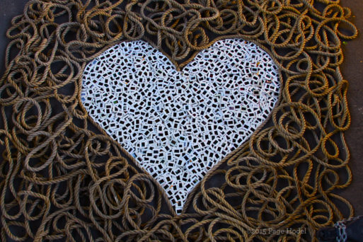 Handmade confetti and string heart for Madelene