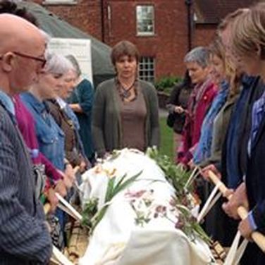 Shroud used in home funerals