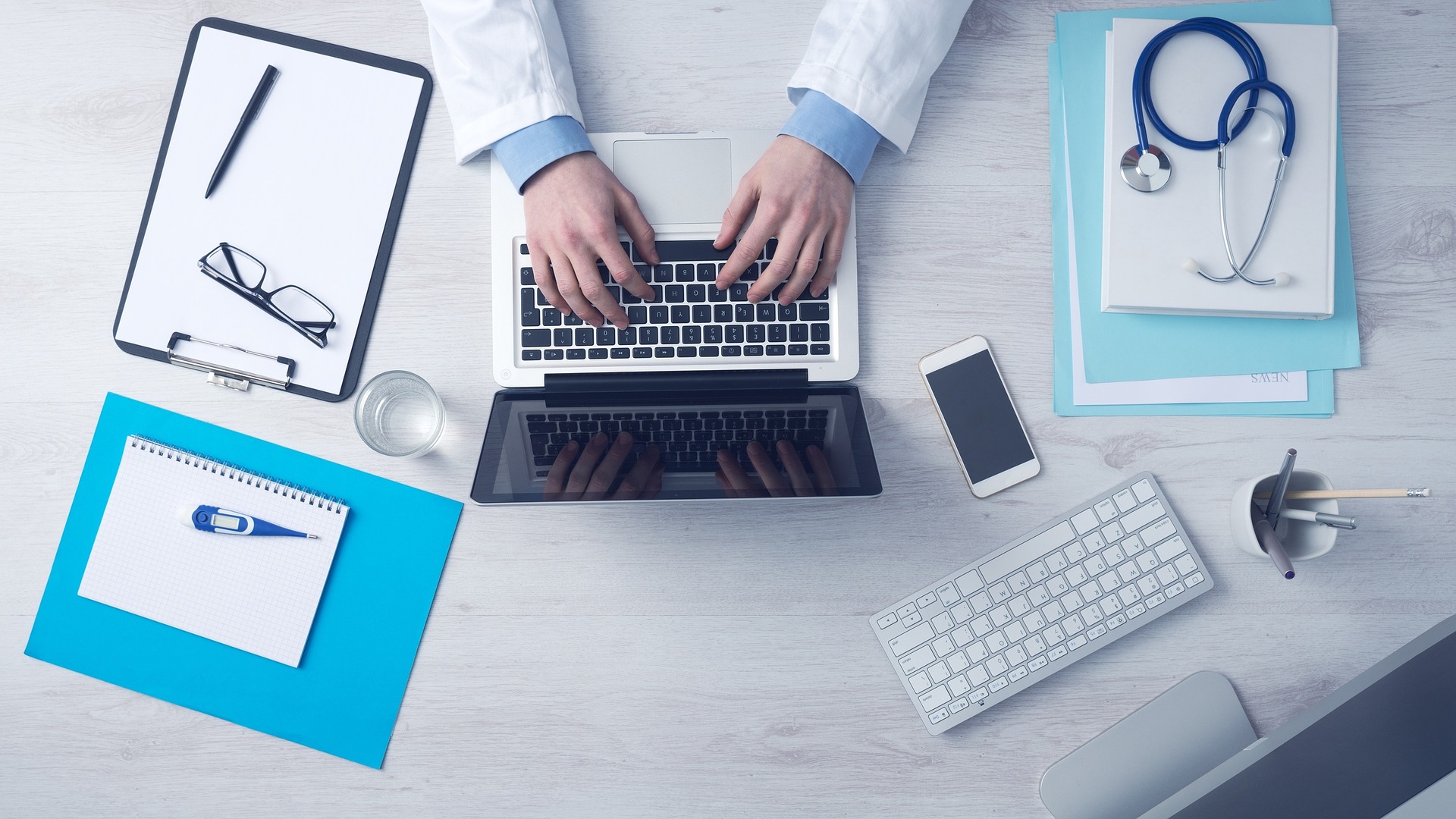 The Artificial Intelligence protocol in Google's Medical Brain predicts patient outcomes.