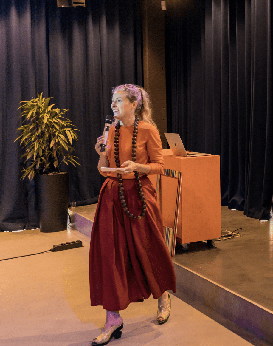 Susanne Duijvestein at a public speaking engagement about sustainable funerals