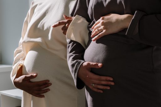 two pregnant women sidde by side represent rising maternal mortality rates