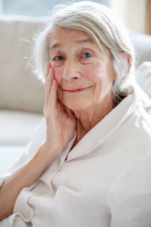 Poet Mary Oliver who wrote grief poem Heavy