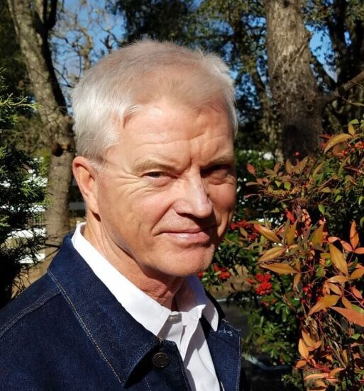 Outdoor headshot of Pathologists' Assistant Bruce Koepp