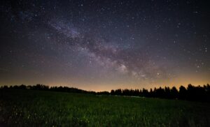 a beautiful night sky reflecting astrophysicist Neil deGrasse Tyson view of death